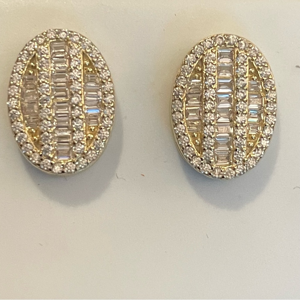 14k✨STUNNING✨Gold Pave Diamond Earrings